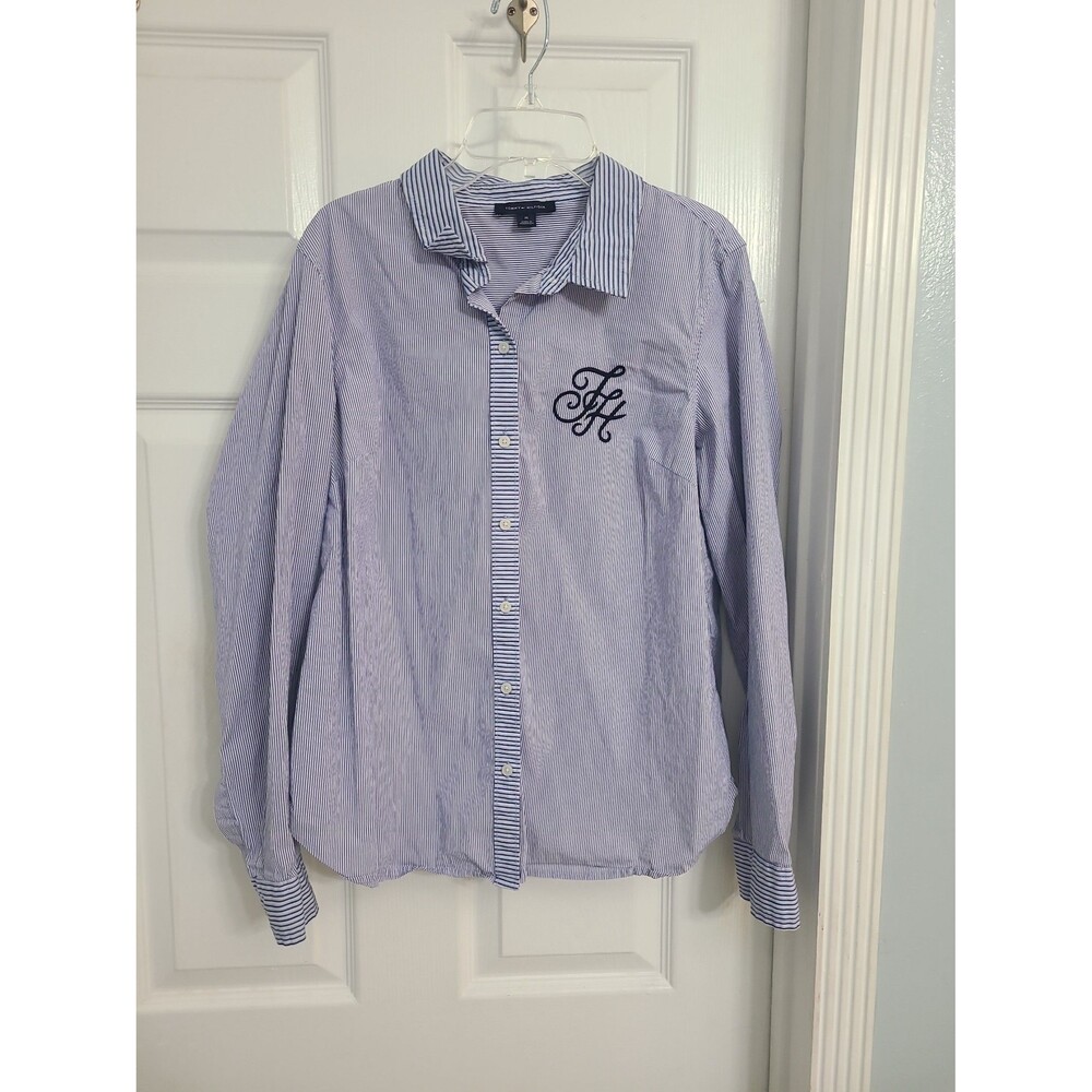Tommy Hilfiger blue and white vertical-striped button-down shirt sz M